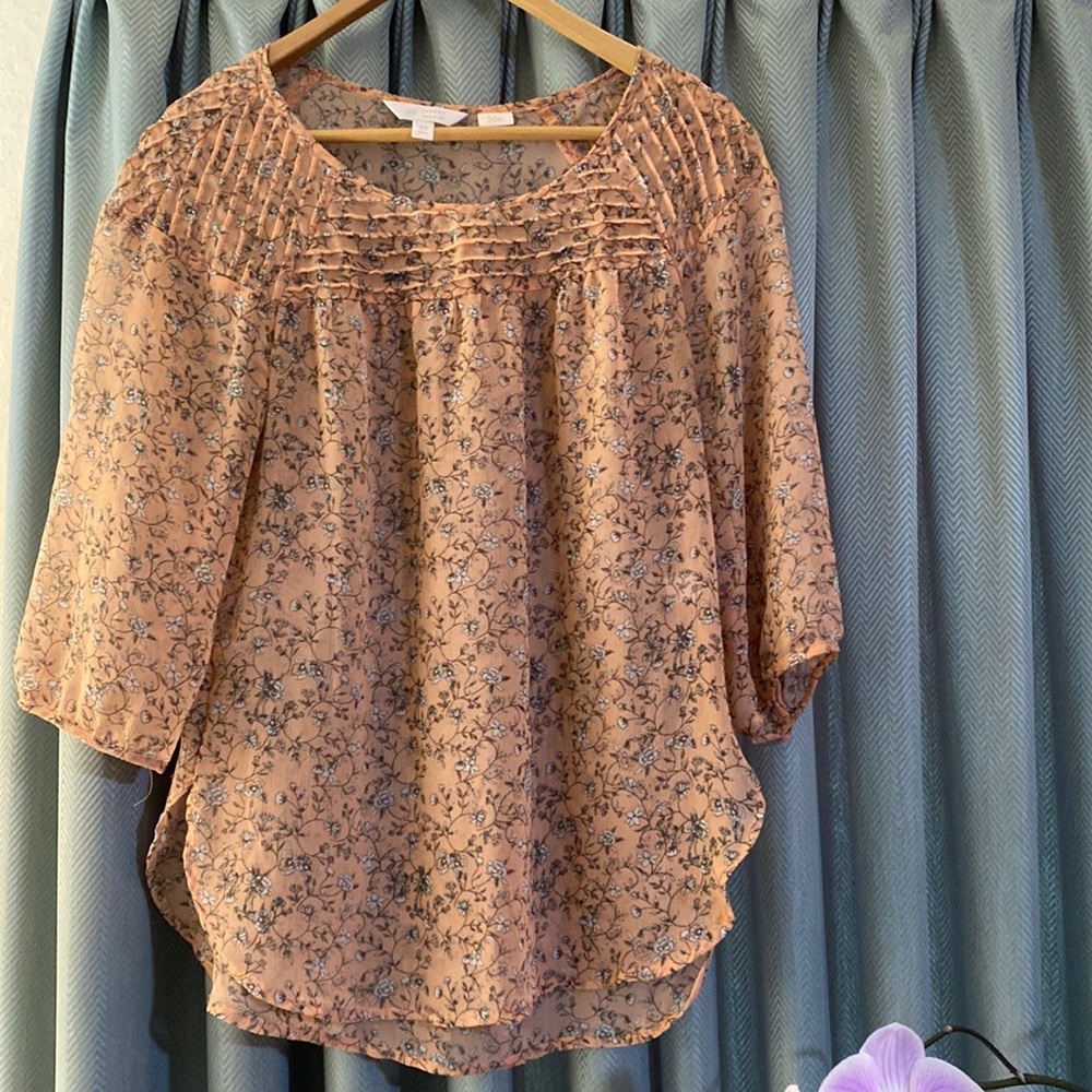 Lauren Conrad, lightweight, peach colored top
